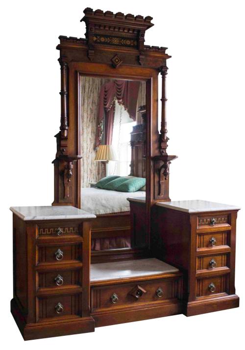 DRESSING TABLE